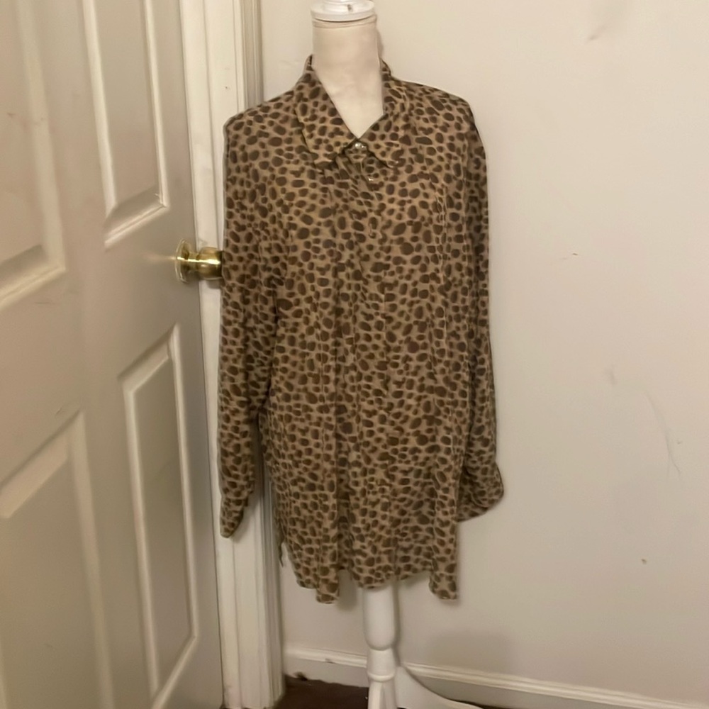 Size 22 print blouse very nice